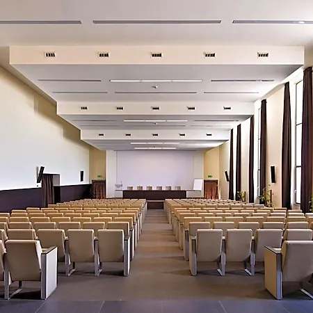Th - Cenacolo Hotell