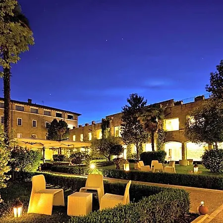Th - Cenacolo Hotell