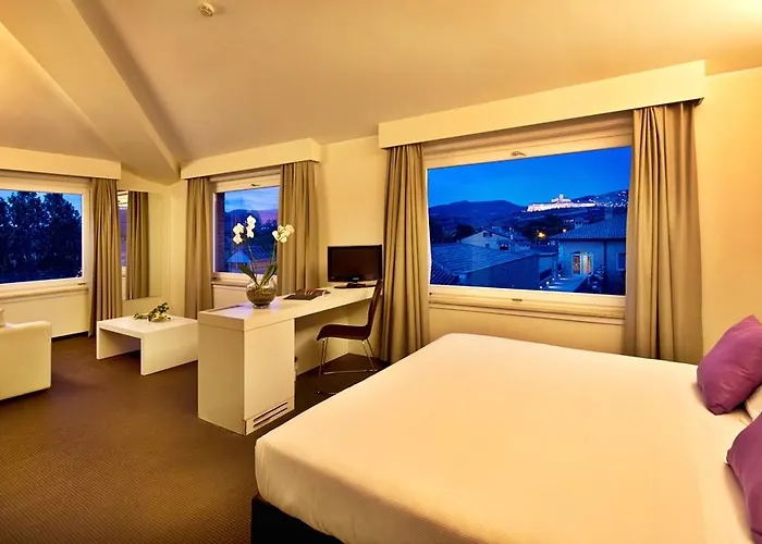 Hotel Th - Cenacolo Assisi