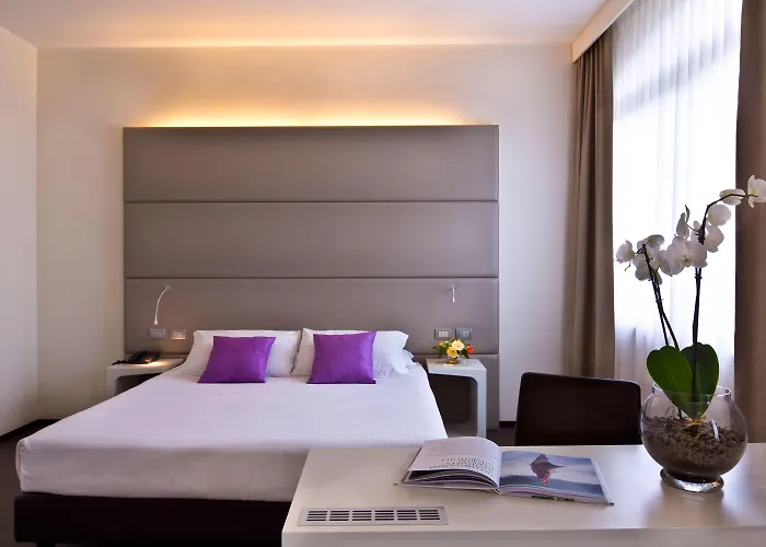 Hotel Th - Cenacolo Assise